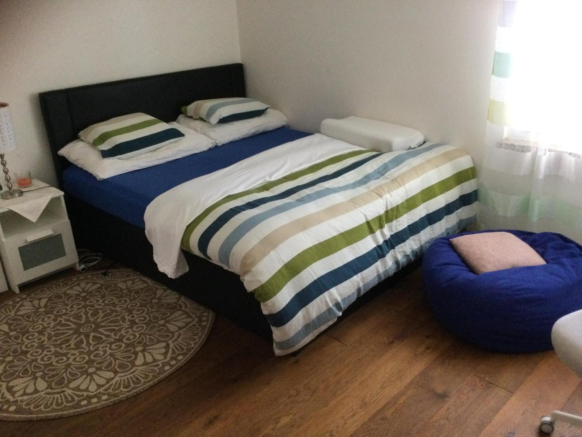 Chambre Spacieuse Et Confortable Avec Ecran Plat Oetwil an Der Limmat Bagian luar foto