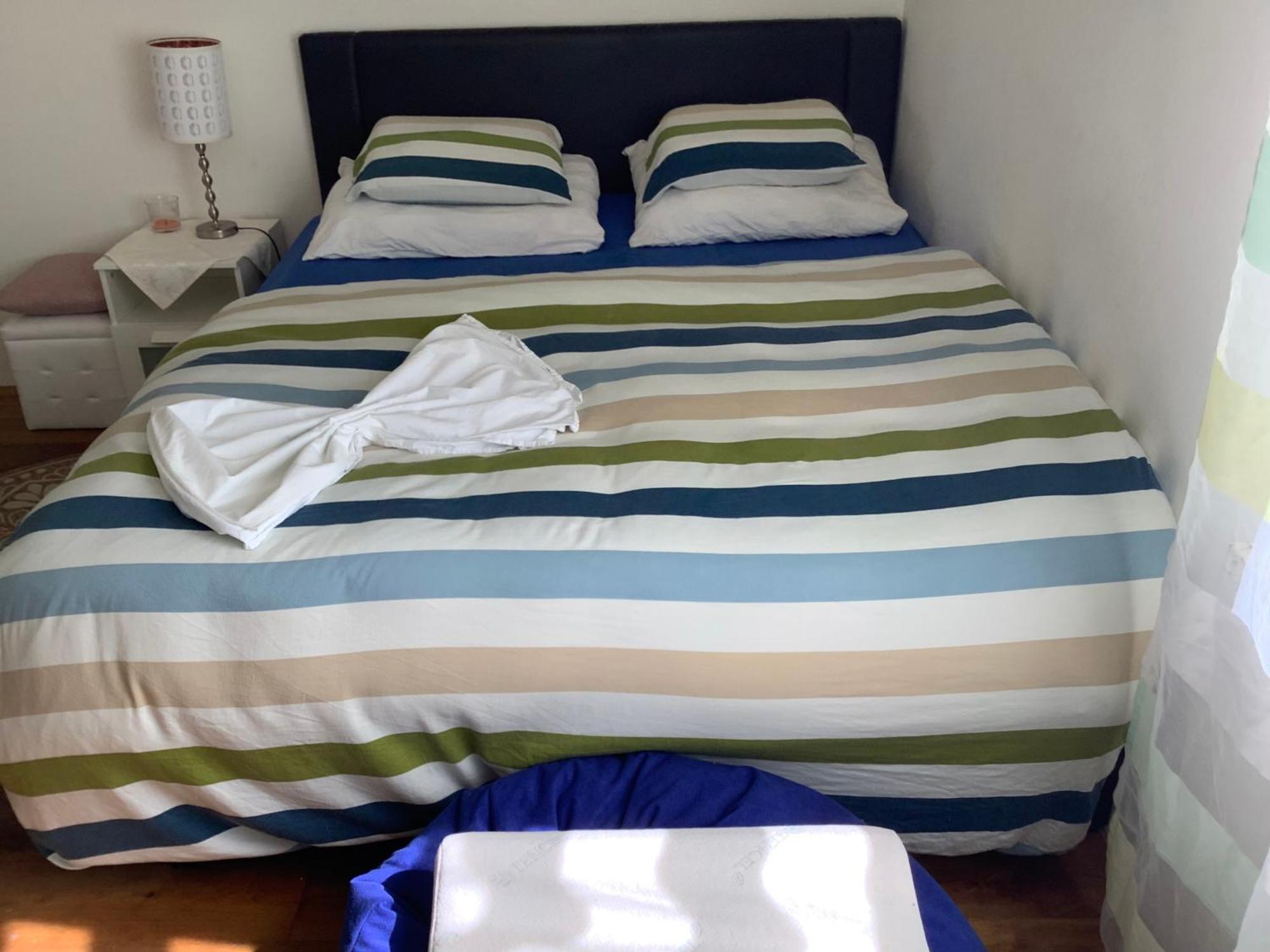 Chambre Spacieuse Et Confortable Avec Ecran Plat Oetwil an Der Limmat Bagian luar foto